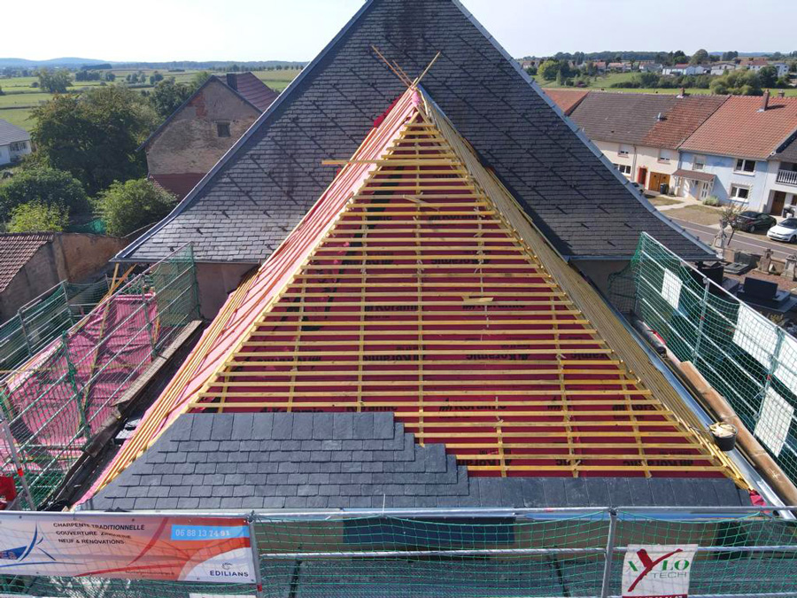 Un toit neuf pour une église !