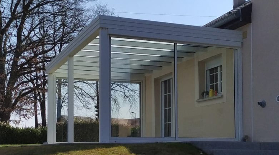 Une pergola toute neuve pour passer l'été !