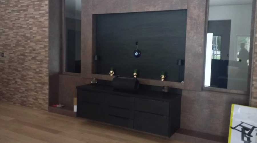 Conception et fabrication sur-mesure de meubles TV